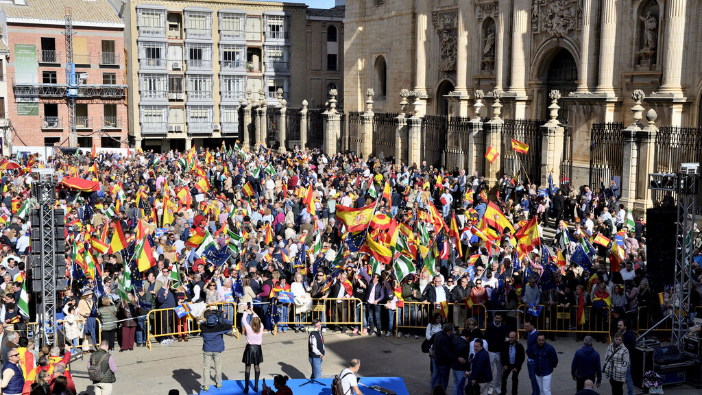 Más de 10.000 personas se manifiestan en Jaén contra la amnistía