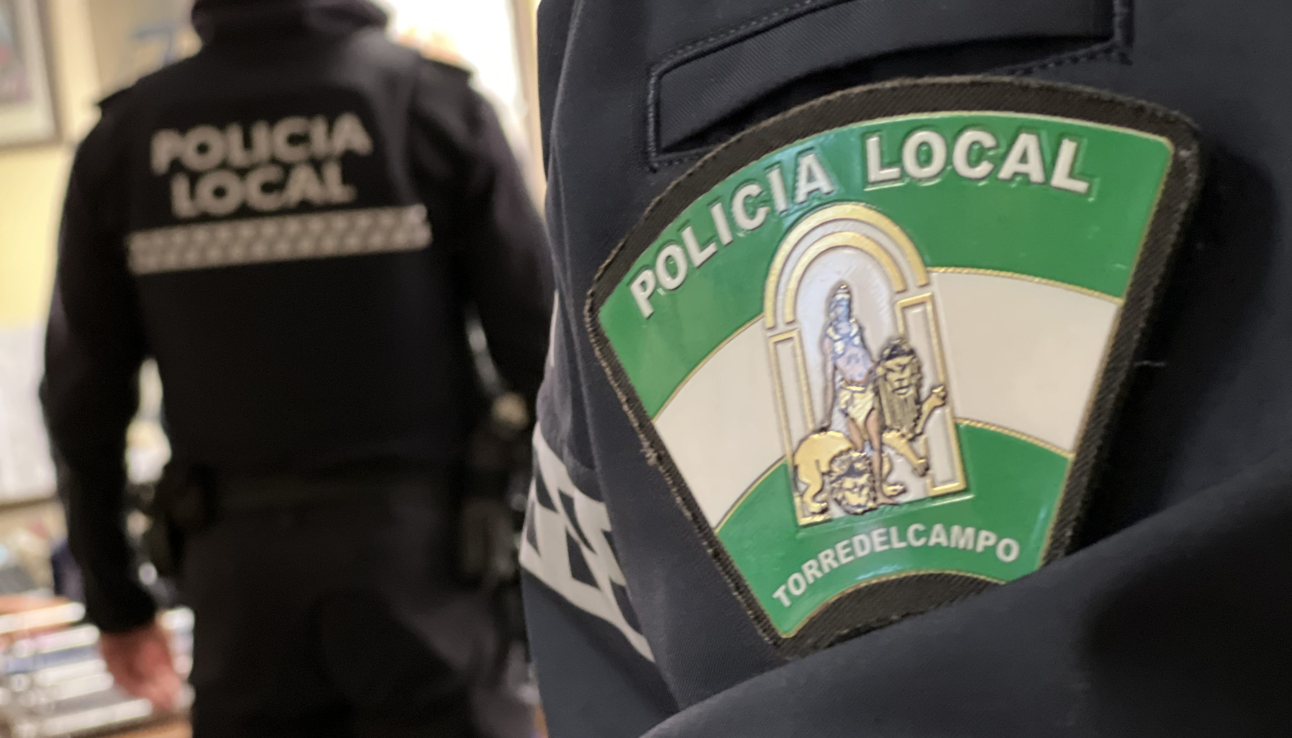 La Policía Local pide extremar la precaución para evitar incendios en los contenedores al arrojar cenizas y brasas