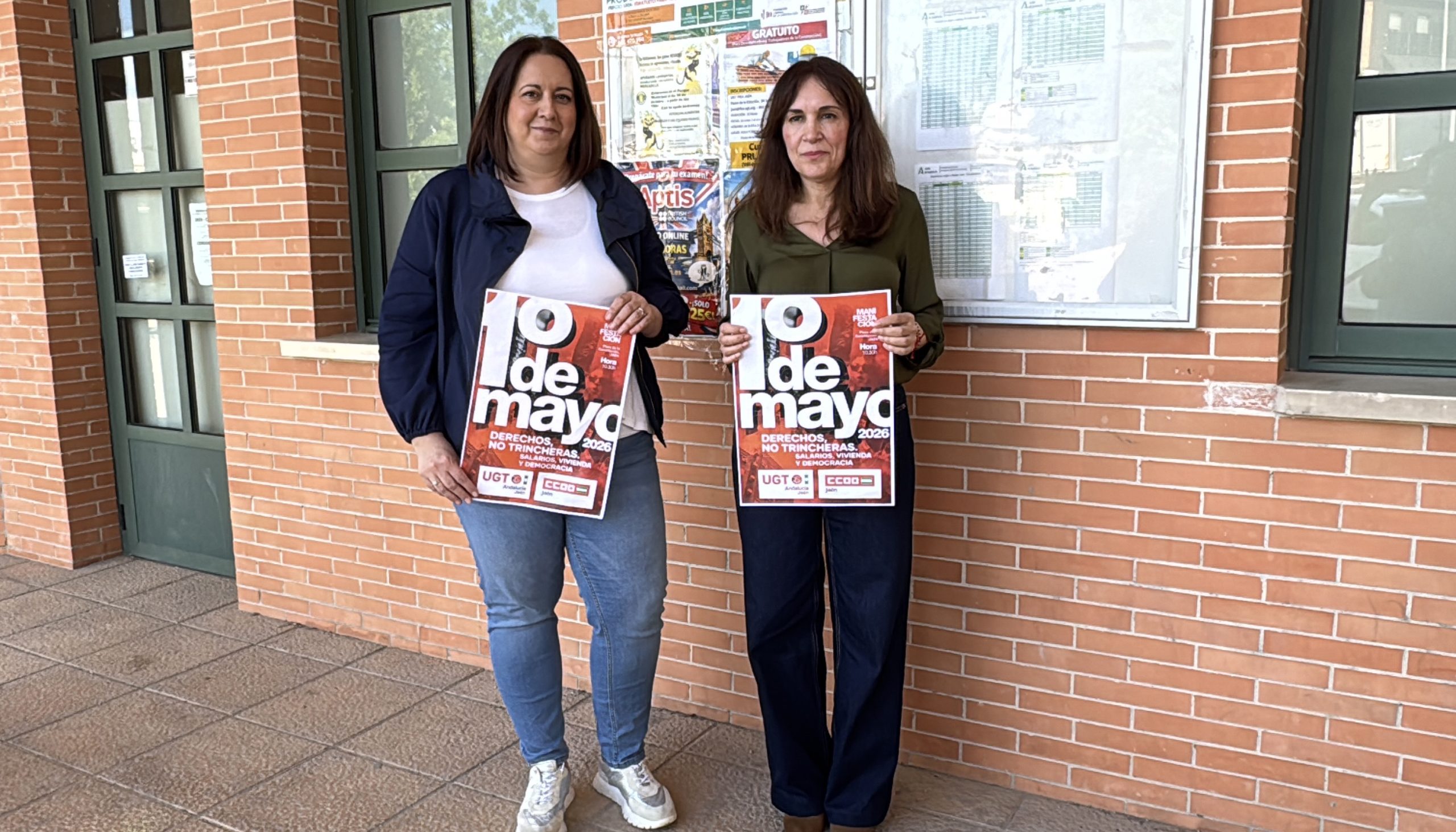 UGT y CCOO arranca en Martos, Torredonjimeno y Torredelcampo la tradicional pegada de carteles por el 1º de Mayo