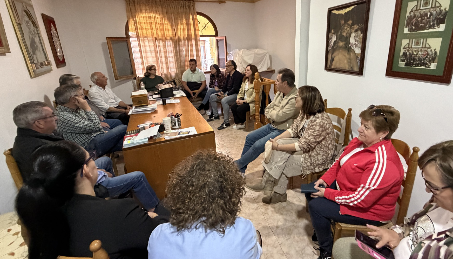 El Ayuntamiento y la AAVV de La Fuente Nueva coordinan los preparativos de las Fiestas en Honor a la Virgen del Carmen
