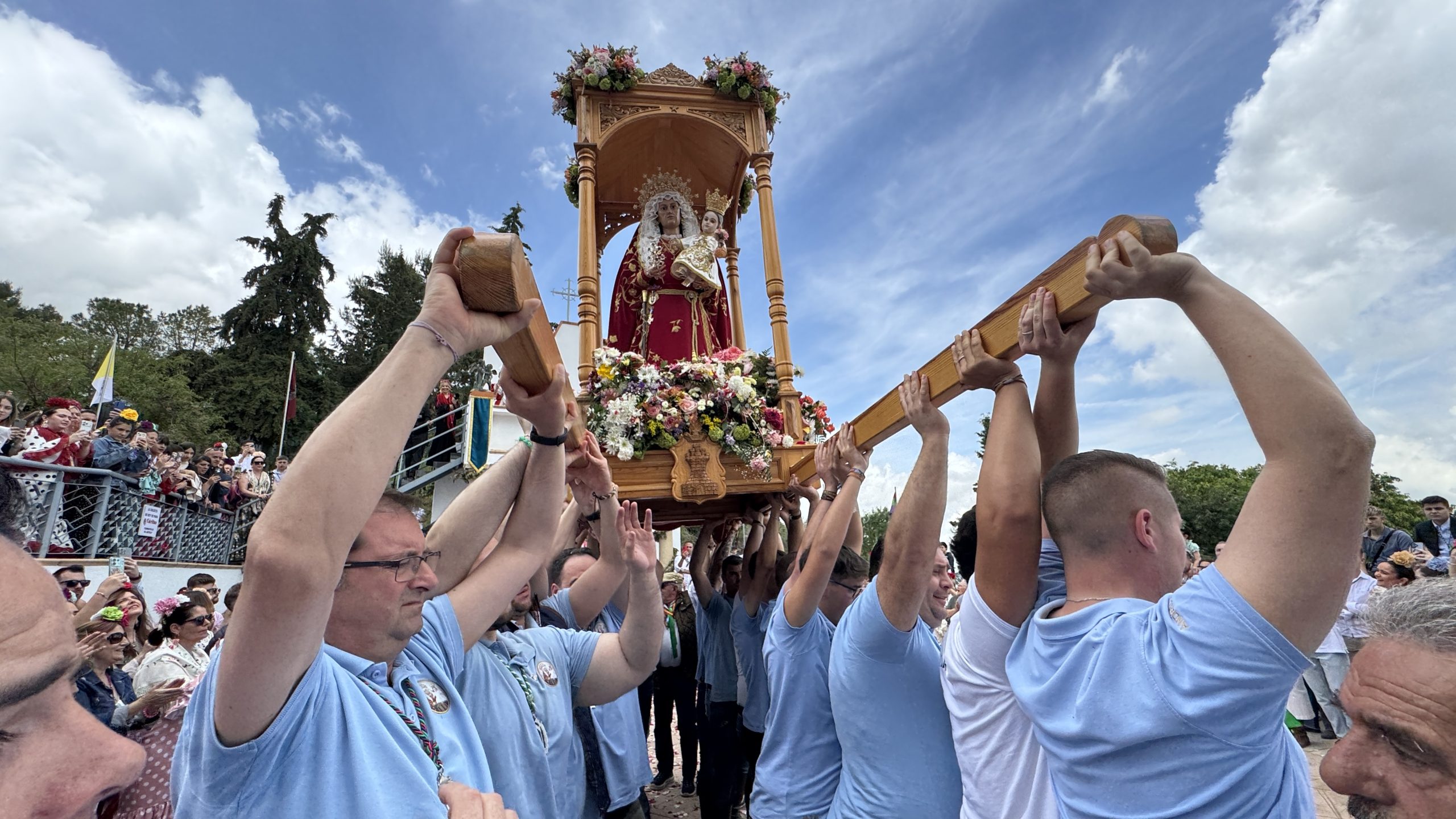 Santa Ana vuelve a reunir a su pueblo en el cerro