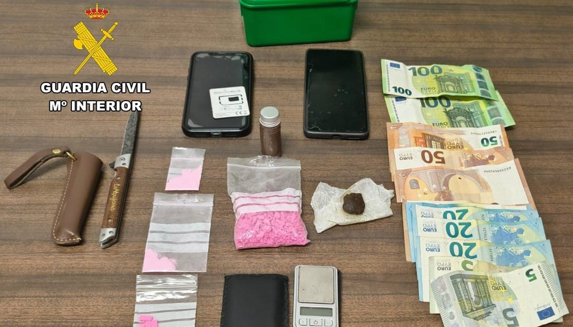 Dos detenidos en Torredelcampo por presunto tráfico de drogas tras un control de la Guardia Civil