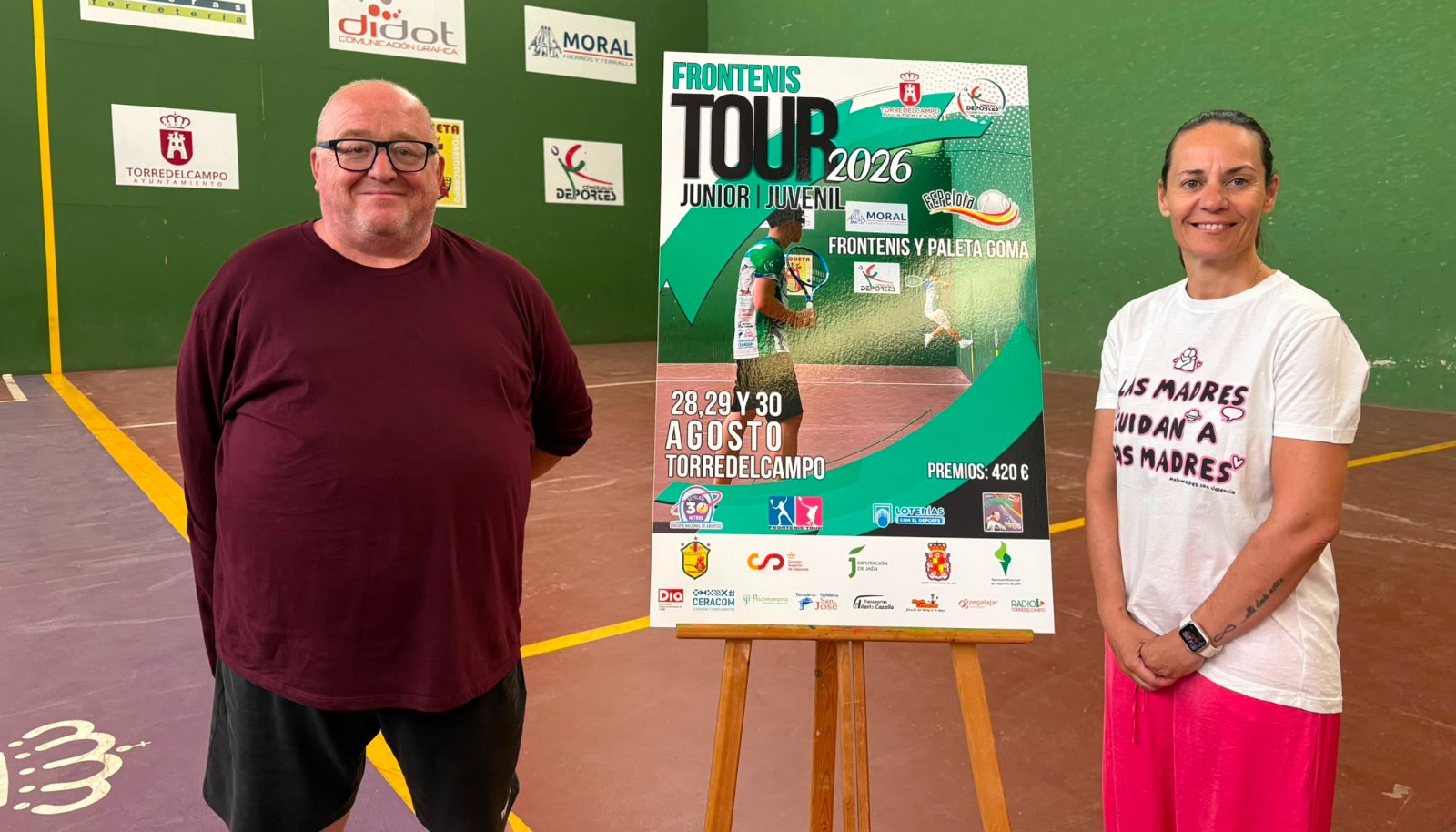 Torredelcampo reúne este fin de semana a las jóvenes promesas nacionales del frontenis