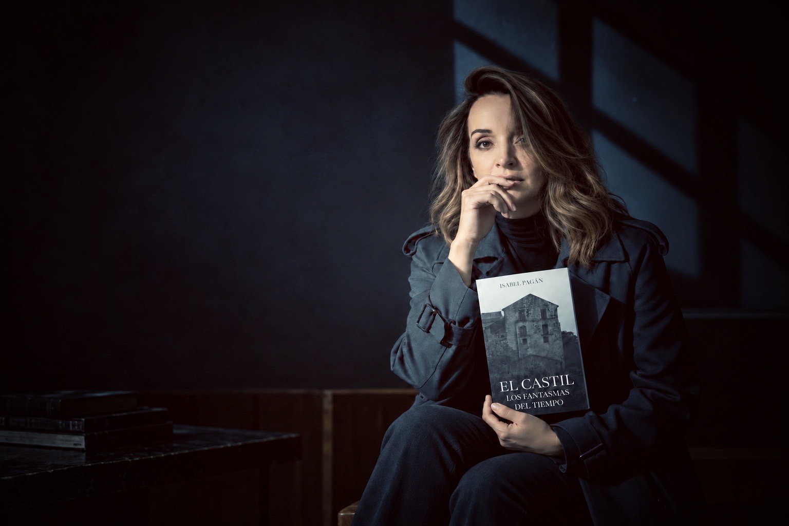 El Castil de la Peña inspira «Los Fantasmas del Tiempo», la novela de la escritora catalana Isabel Pagán que recorre siglos de historia