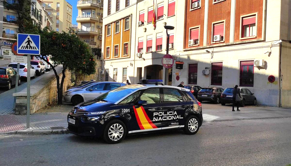 Detenido un vecino de Torredelcampo acusado de robar en cuatro vehículos y sustraer una motocicleta en Jaén